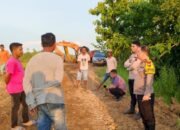 Kapolres Belu Turun Tangan Perbaiki Jalan dan Atasi Masalah Air Bersih di Desa Tukuneno