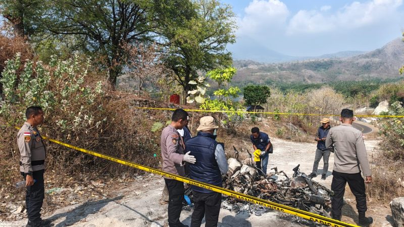 Antre BBM Berujung Petaka, Enam Motor Warga Lembata Dibakar OTK