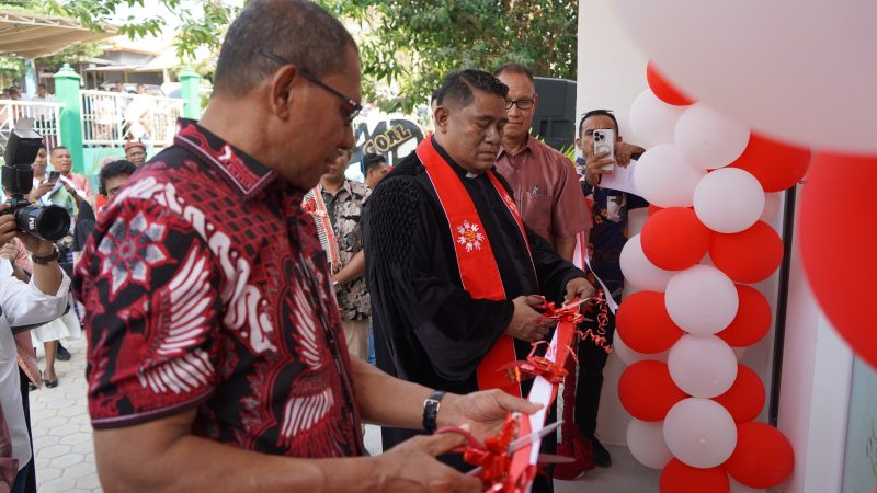 Wagub Johni Tantang Gereja Lawan Kemiskinan dan Stunting